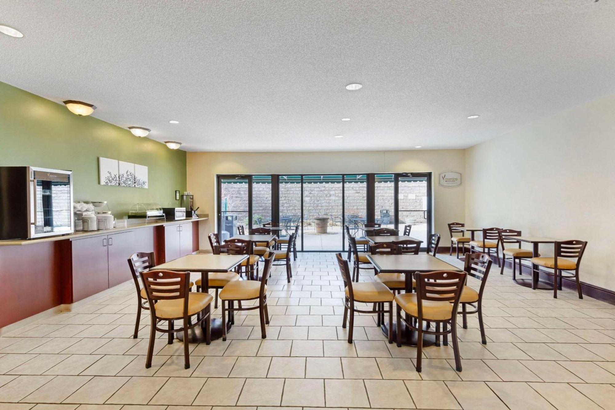 Sleep Inn & Suites Danville Hwy 58 Kültér fotó
