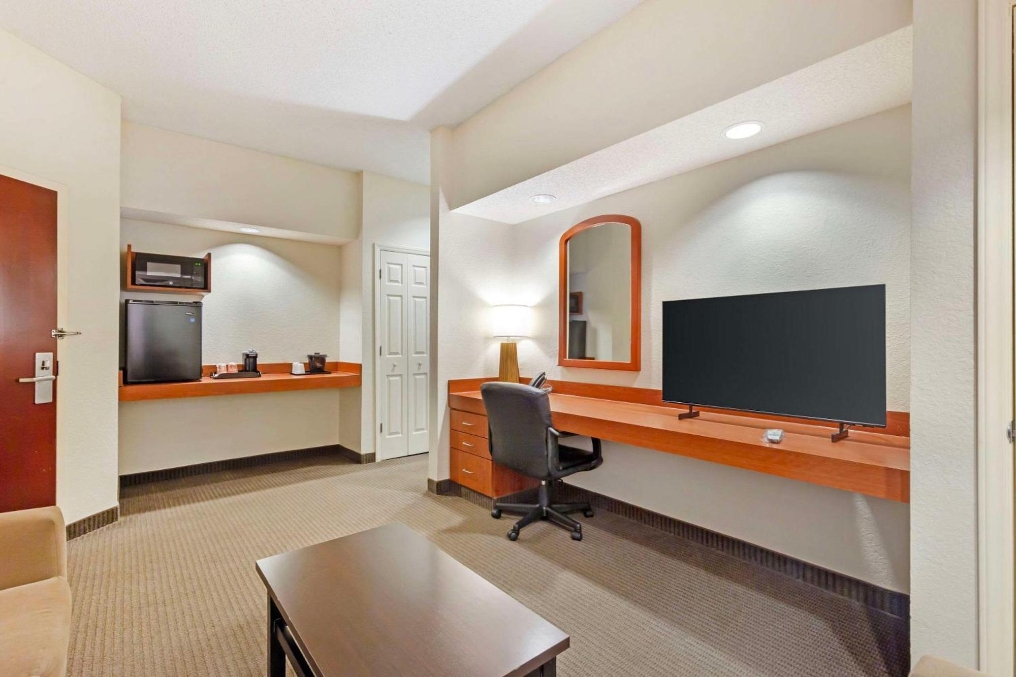 Sleep Inn & Suites Danville Hwy 58 Kültér fotó